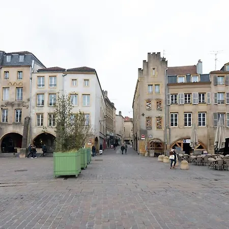 Bohemian Bakoua & Chesterfield Cottage, Hyper-Centre Metz Exterior photo