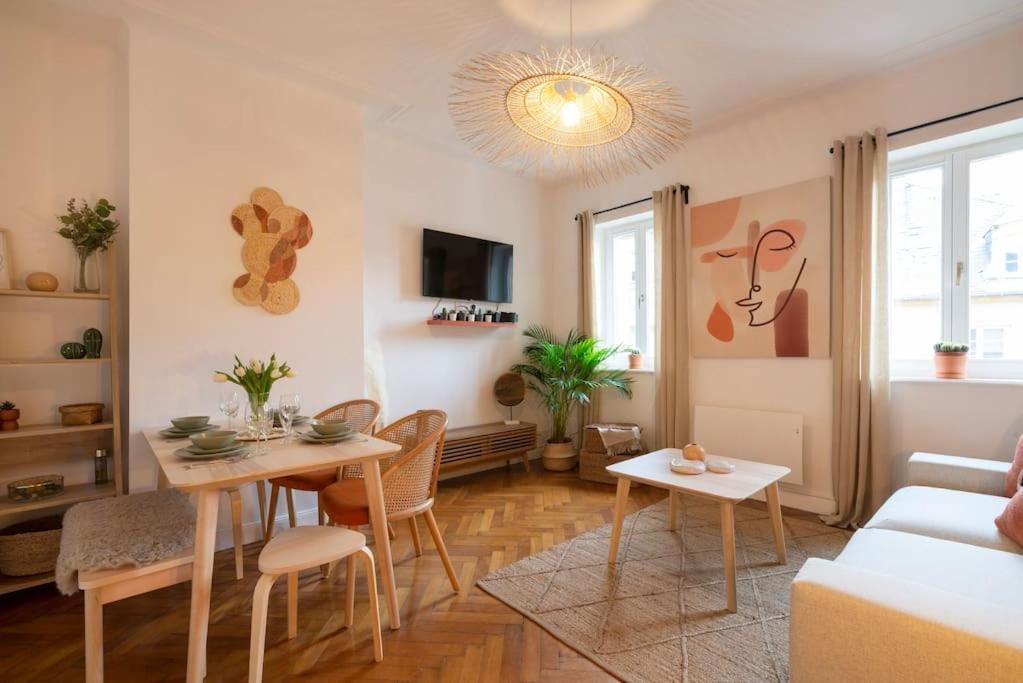 Apartment Bohemian Bakoua & Chesterfield Cottage, Hyper-centre
