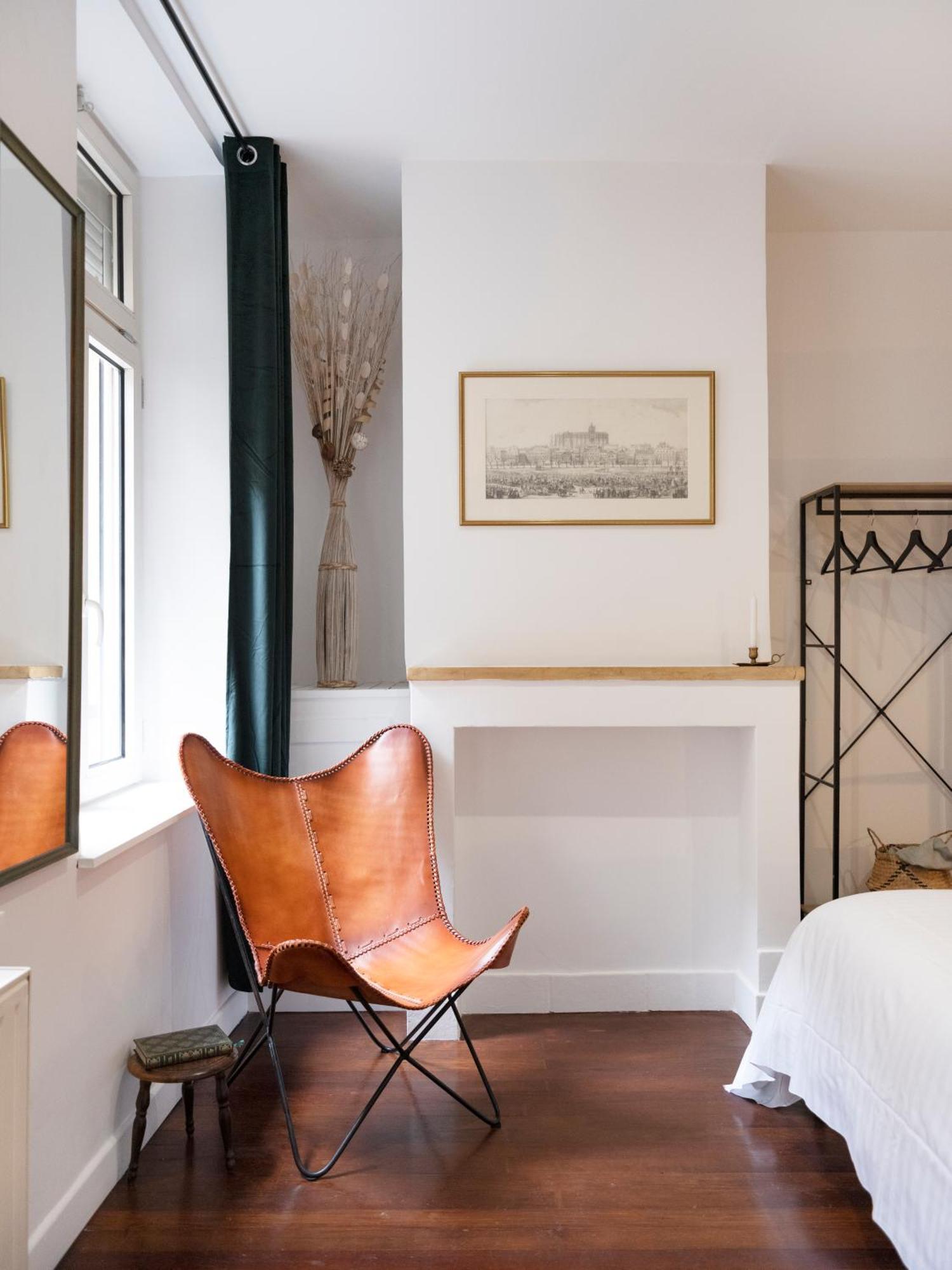 Bohemian Bakoua & Chesterfield Cottage, Hyper-centre Apartment *