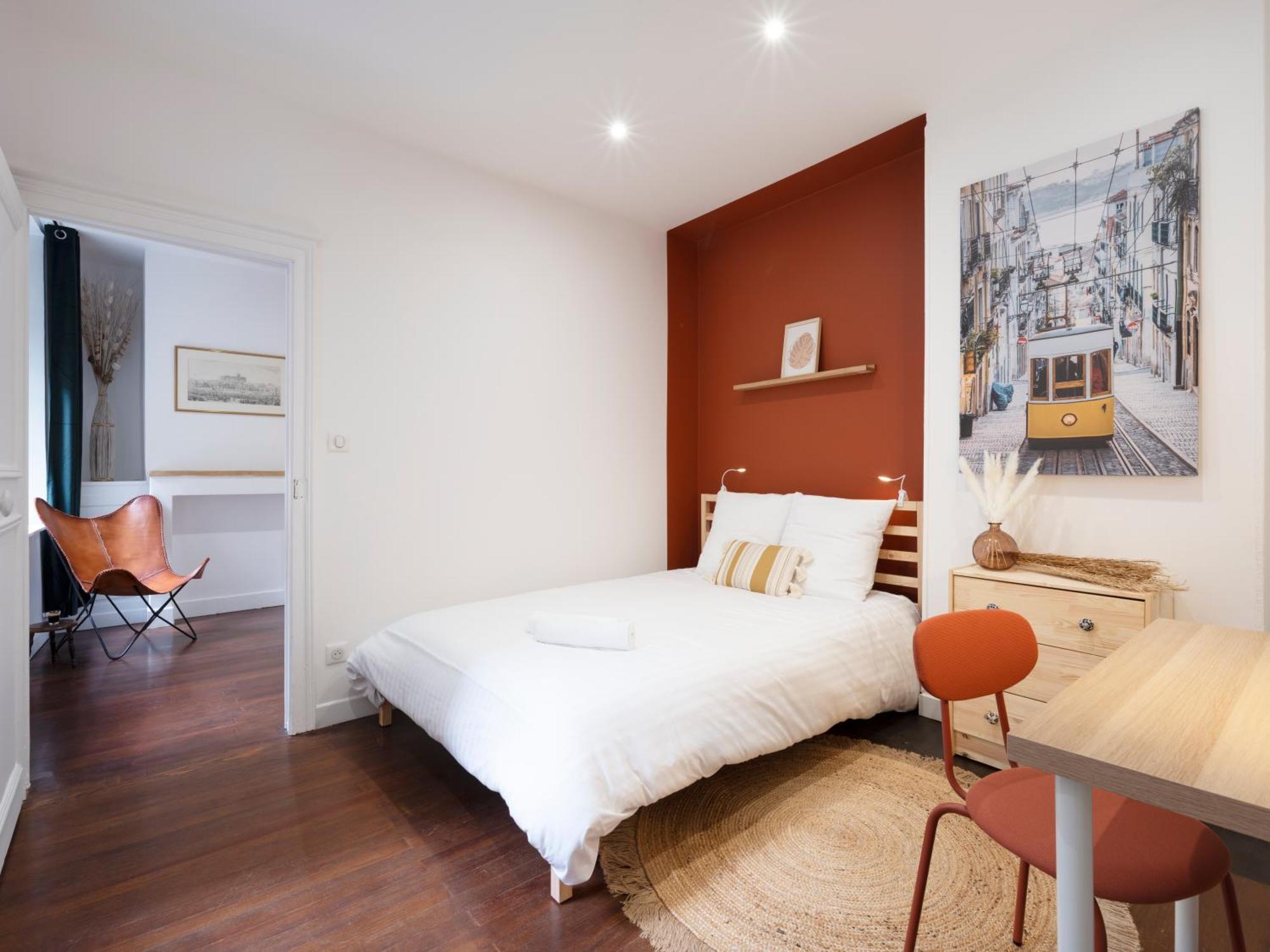 Bohemian Bakoua & Chesterfield Cottage, Hyper-centre Apartment *